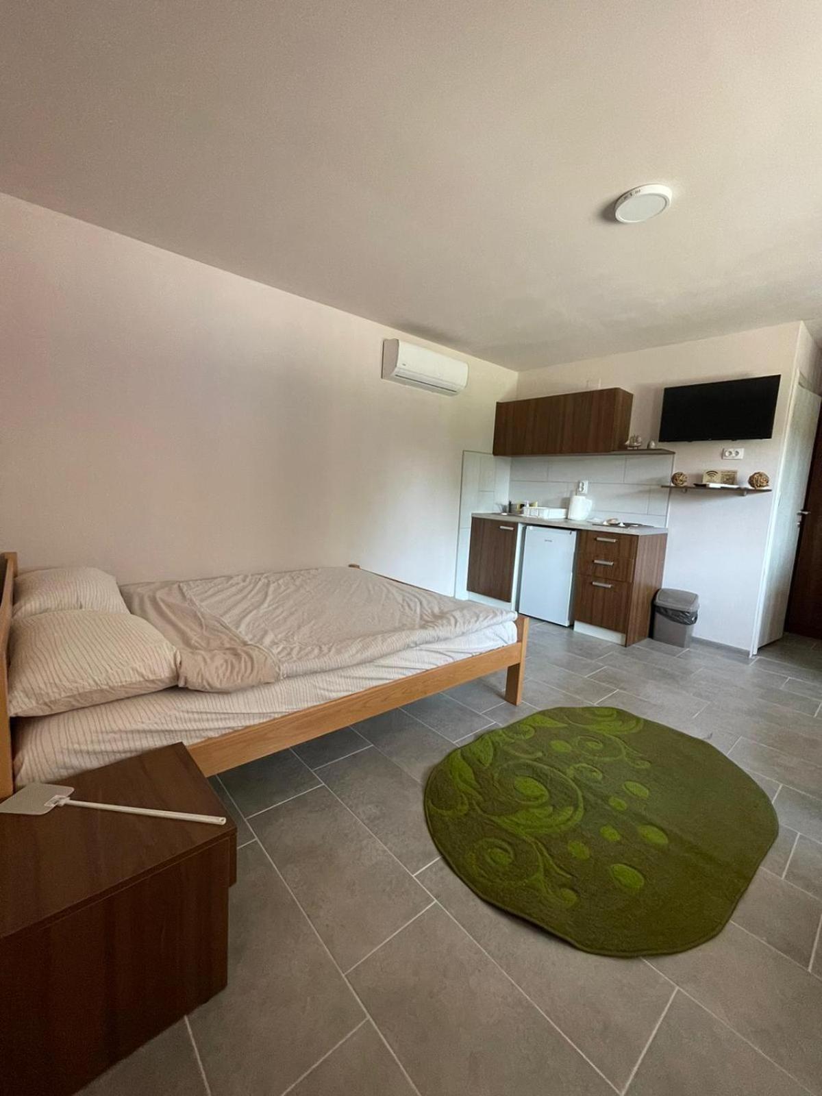 Apartmani Morava 54 Kocino Selo Екстер'єр фото